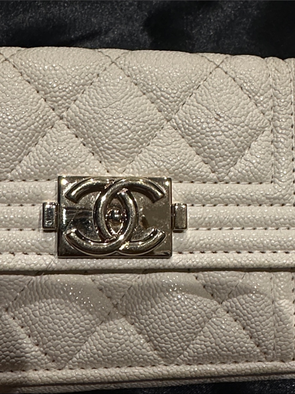 🌺Authentic CHANEL Cream Quilted CC Snap Compact Wallet-Gold Hardware - Picture 2 of 16